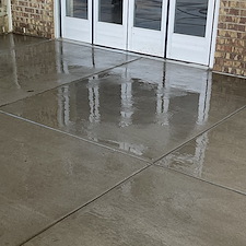 Elite-Wash-Techs-Pressure-Washing-Revitalizing-a-Storefront-Commercial-Concrete-Entryway-in-Oklahoma-City 0